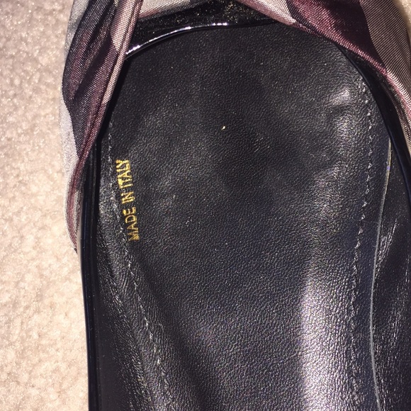 Burberry Flats - Picture 4 of 7